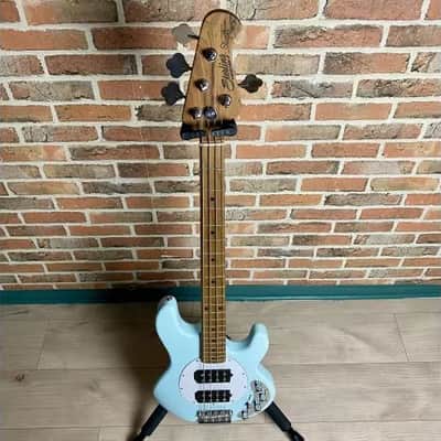 STERLING BY MUSIC MAN - RAY34 HH DBL M2 + HOUSSE ET ACCESSOIRES image 4