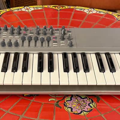 Novation X-Station 61-Key 8-Voice Synthesizer with USB Interface 2004 - Silver image 6