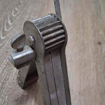 Leedy ratchet 1920s - Wood image 1
