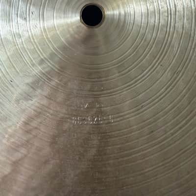 Paiste Signature Traditionals Light Flat Ride 20” (2021g) | Serial #06962656 | 2006 Production image 3