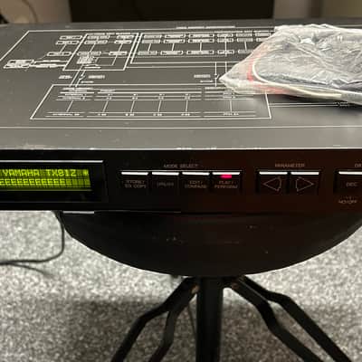 Yamaha TX81Z Rackmount FM Tone Generator 1987 - 1988 - Black