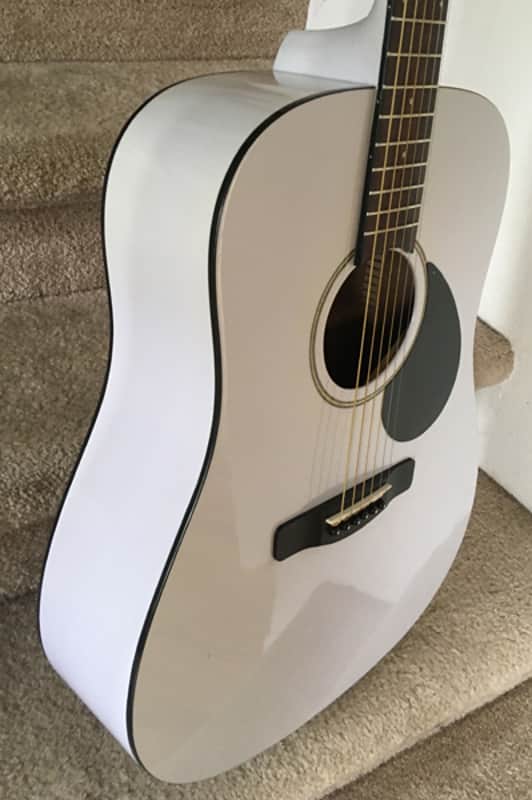 Greg Bennett D1 'Pearl White' Acoustic Dreadnought Guitar w/Gigbag
