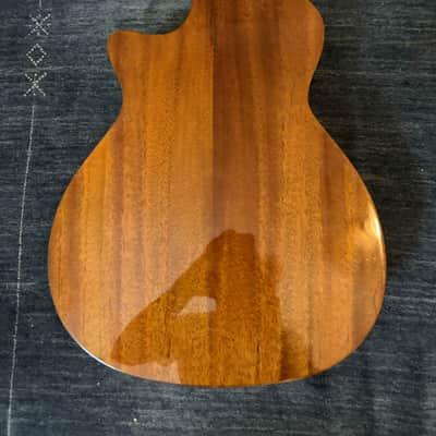 VV: Alvarez AG66SECSH DELUXE acoustic/electric guitar in IMMACULATE condition, DEAL--READ THIS image 3