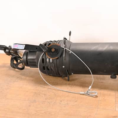 Altman 360Q 6" x 12" 750W Ellipsoidal Light CG01UUV image 6
