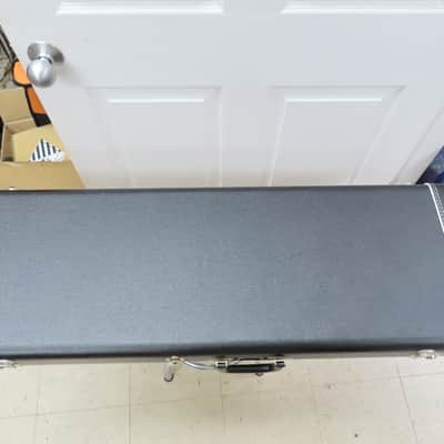 Fender Vintage Custom Shop Deluxe Hard Side Case, Black w/ Black Interior (USA) image 4