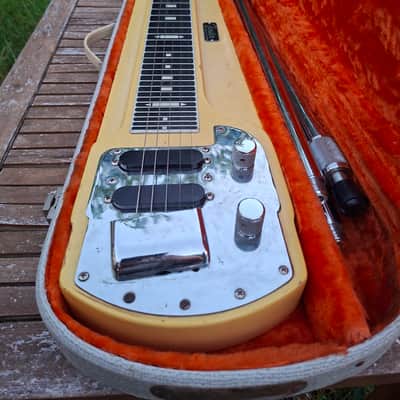 Fender Deluxe 6 Lap Steel 1958-1961 - Original Fender blonde nitrocellulose lacquer finish image 4
