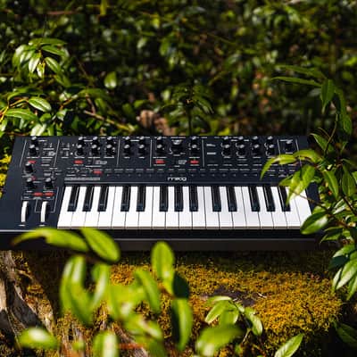 Moog Messenger 32-Key Monophonic Synthesizer 2025 - Present - Black image 3