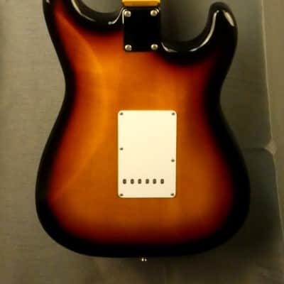 FENDER Stratocaster ST'62-Left Hand 2004 - 3TS Sunburst - Japan Import image 2