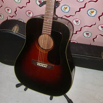 1980 Guild D-25 Flattop Acoustic - Sunburst w/ Case image 2