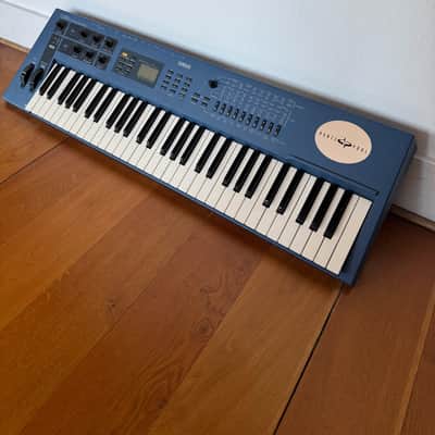 Yamaha CS1x Control Synthesizer 1996 - Blue image 2