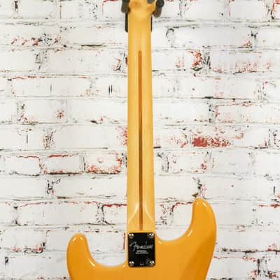 Fender - 2004 American Series Stratocaster - Electric Guitar - Butterscotch Blonde - w/OHSC USED image 4