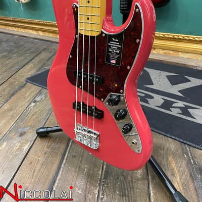 Fender American Professional Classic Jazz Bass, Maple Fingerboard, Faded Dakota Red Bild 9