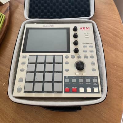 Akai MPC One Standalone MIDI Sequencer Retro Edition 2021 - Present - Grey image 2