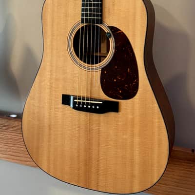 Martin D-16 image 1
