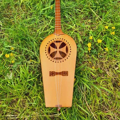 Georgian folk music instrument | Panduri | Fanduri | ფანდური image 1