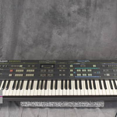 CASIO CZ-5000 Phase Distortion Digital Synthesizer in Good Condition