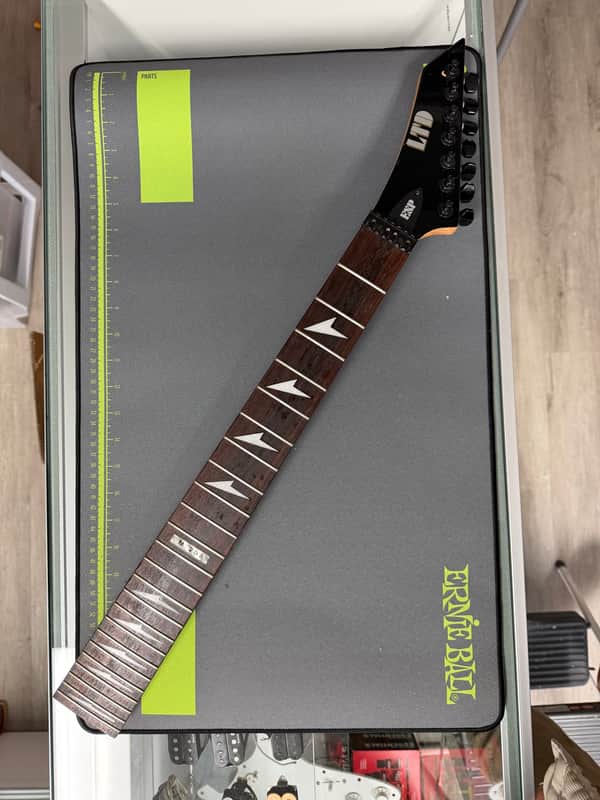 ESP LTD M-207 7 String Neck image 1