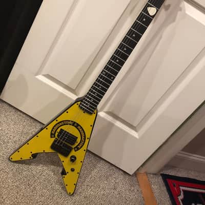 MetalShop Mini Flying V 2026 - Yellow image 2