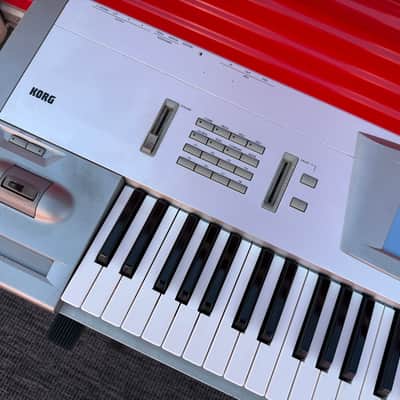 Korg Trinity 61-Key Music Workstation Synthesizer Keyboard w/ TouchView image 3