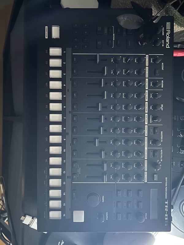 Roland TR-8S AIRA Rhythm Performer with Sample Playback 2018 - Present - Black image 1