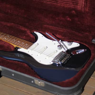 Peavey Falcon Active Blue 1990's - Blue image 2