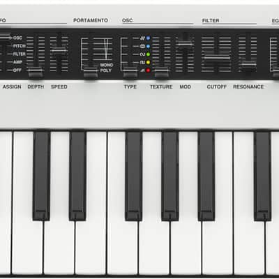 Yamaha REFACE CS Portable Analog Modeling Synthesizer