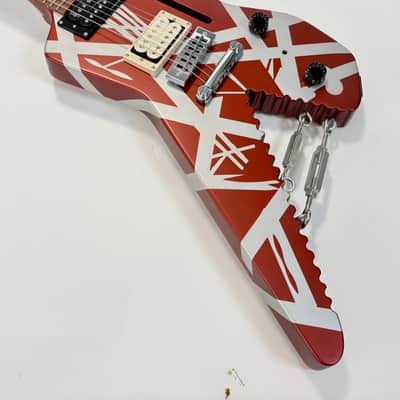 EVH Shark 2019 Burgundy/Silver Stripes image 9