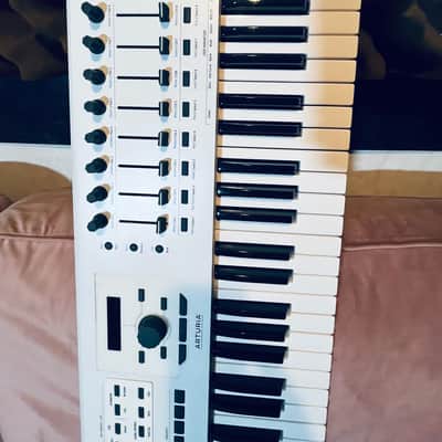Arturia KeyLab 61 MkII - white image 2