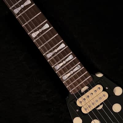GMW Polka Dot V Serial #006 – The Definitive Randy Rhoads Replica Built alongside Zakk Wylde’s #008 - Painted by Dan Lawrence image 3