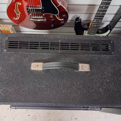 Peavey 400BH Mark III Bass Head Consignment image 4