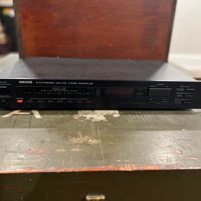 Nikko Gamma 30 AM/FM Stereo Tuner Black image 1
