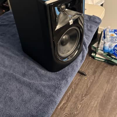 JBL LSR308 MK II 8" 2-Way Powered Studio Monitor (Pair) image 2