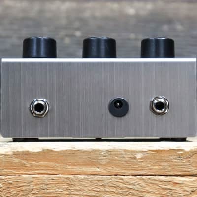 Electro-Harmonix Big Muff Pi Original Fuzz / Distortion / Sustainer Effect Pedal image 8
