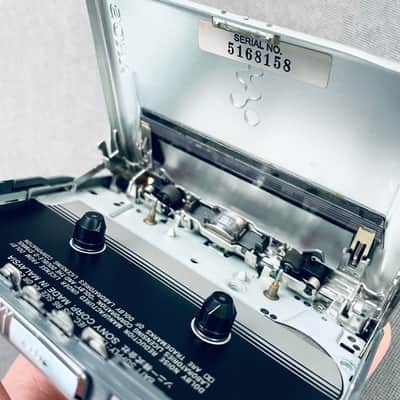 Sony WM-EX910 Walkman Cassette Player, Top Silver ! Working ! image 8