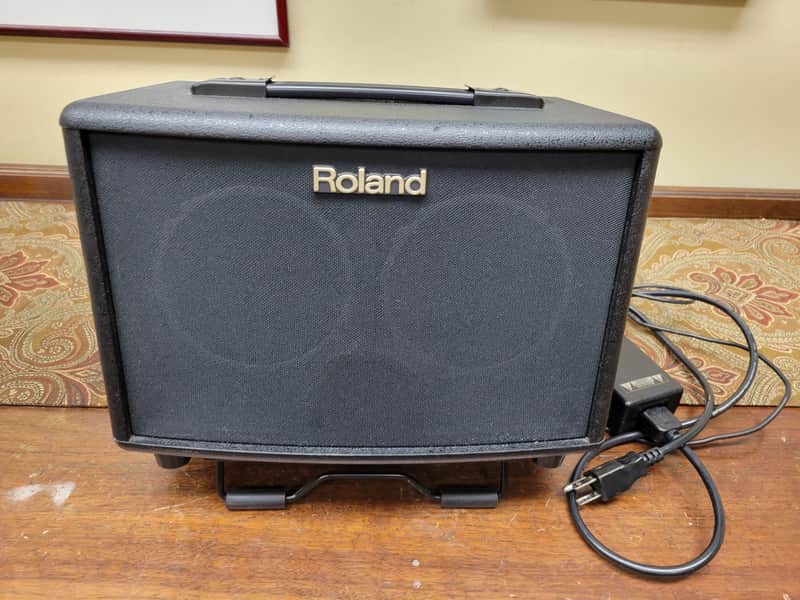 Roland AC-33 Acoustic Chorus Amplifier, 30 Watts image 1
