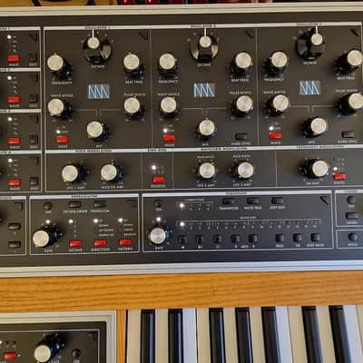 Moog One 8-Voice 61-Key Polyphonic Analog Synthesizer 2018 - Present - Black/Ash image 2