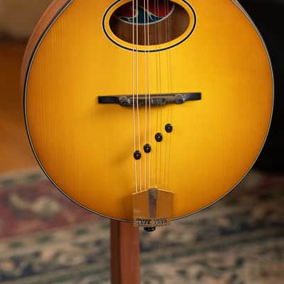 Eastman PCH-M104-GB Solid Spruce/Laminated Mahogany Goldburst Flattop A-Style Mandolin #0051 image 7
