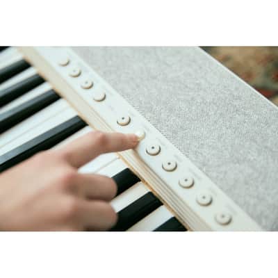 Casio CT-S1 Electronic Keyboard, White image 4