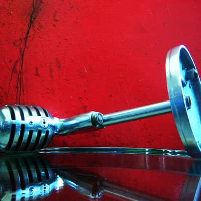 Vintage 1950's Electro Voice 950 crystal cardioid microphone w E.V 423A desk stand display prop image 13