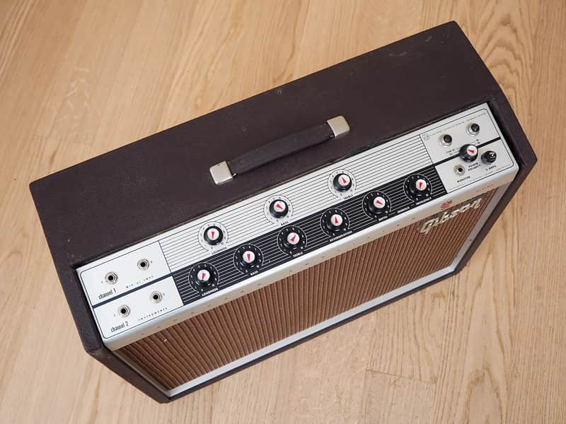 Gibson GA-77RVT Vanguard 50-Watt 1x15" Guitar Combo 1962 - 1967 image 3