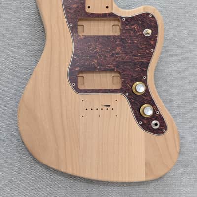 Four Winds ALDER OFFSET Hardtail Guitar Body *USA Made*Pickguard*Wiring Harness*Fits Strat Neck image 3