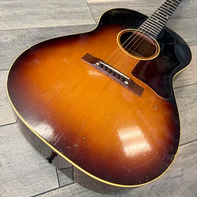 1958 Gibson LG-1 Acoustic Guitar – Vintage Tone, Very Good Condition - Sunburst image 4