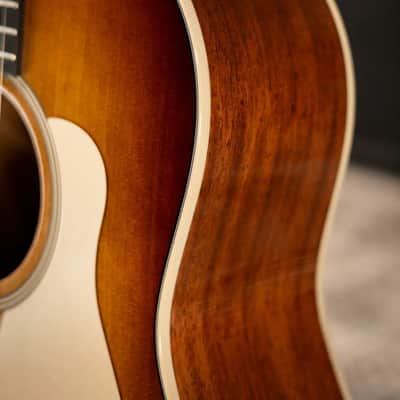 Taylor Gold Label 517e SB Grand Pacific Acoustic/Electric Guitar - Sunburst with Cream Pickguard and Hardshell Case image 12