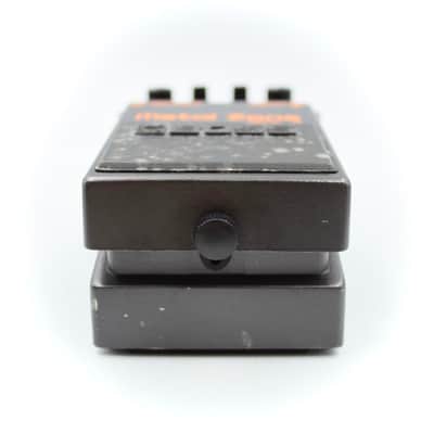 Boss MT-2 Metal Zone Distortion Guitar Effect Pedal OH34328 image 8