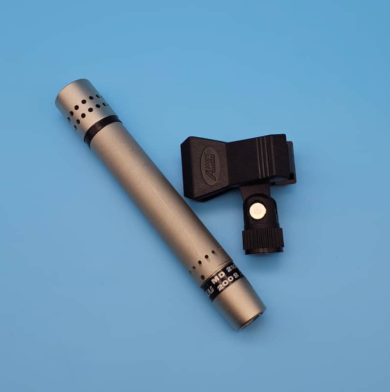 ☆Vintage BEAG MD 210 Studio Dynamic Microphone - Hungarian Instrument Vocal Mic D224 D224E image 1