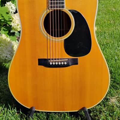 Martin D-35 acoustic guitar w/original hard case 1972 excellent condition image 8