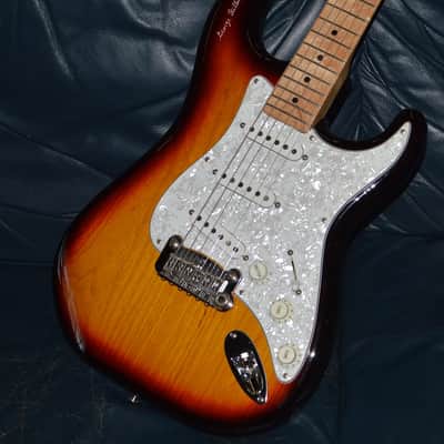 希少G&L USA ジョージ・フラートンシグネチャー レガシーストラトフェンダー G&L George Fullerton Signature Legacy Strat (Used) – G77+