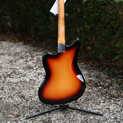 Fender Limited Edition Vintera II Road Worn 50s Jazzmaster- 3-Color Sunburst image 7