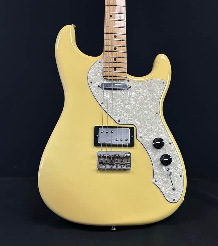 Fender Pawn Shop '70s Stratocaster Deluxe 2013 - 2014 - Vintage White