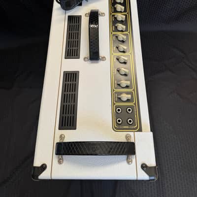 Vox AC 30C2, 30-Watt, 2 x 12" Guitar Combo Amp Limited Edition White Bronco image 3
